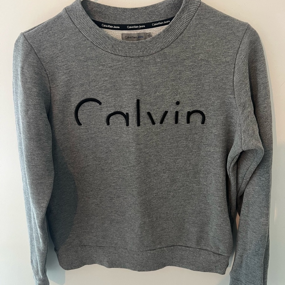 Calvin Klein sweater. Size XS